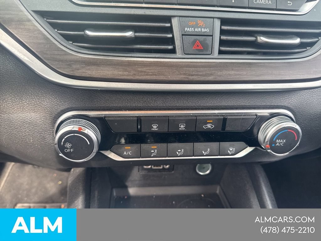 Used 2025 Nissan Altima 2.5 SV FWD image 18