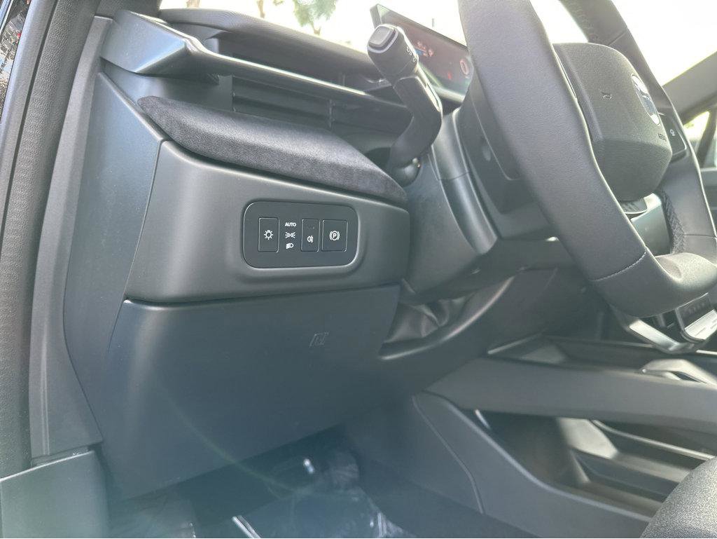 Used 2023 Fisker Ocean Ultra image 31