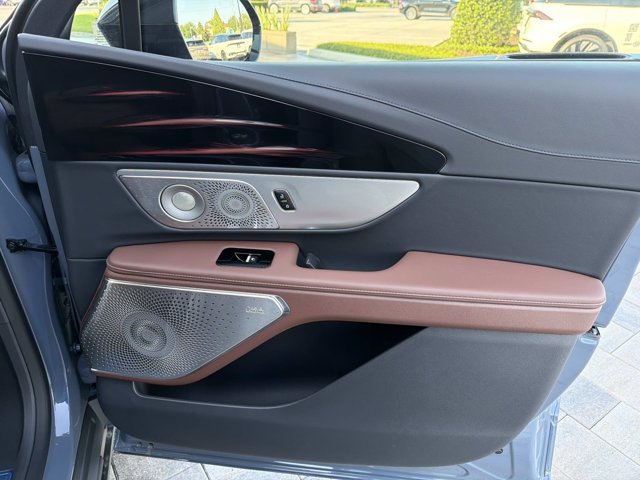 New 2026 Lincoln Nautilus Reserve AWD/4WD image 16