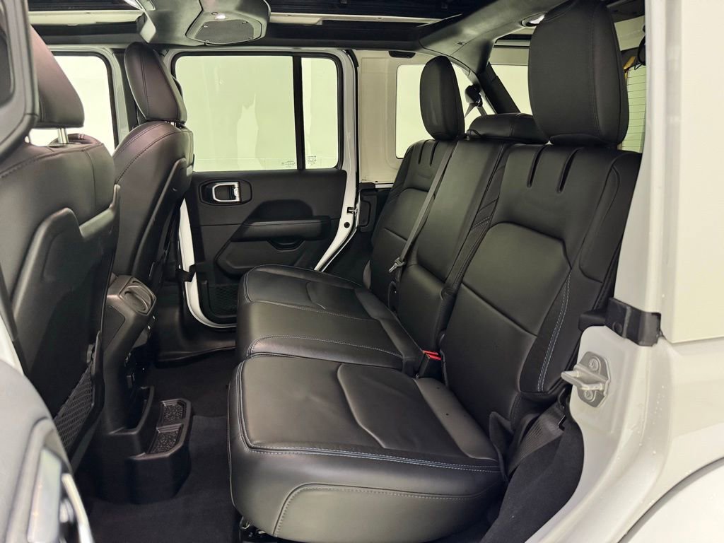 Used 2024 Jeep Wrangler High Altitude image 28