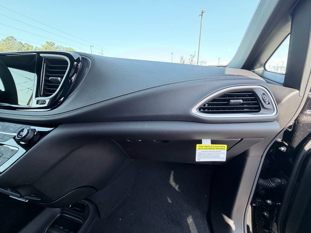 New 2026 Chrysler Pacifica Select image 19