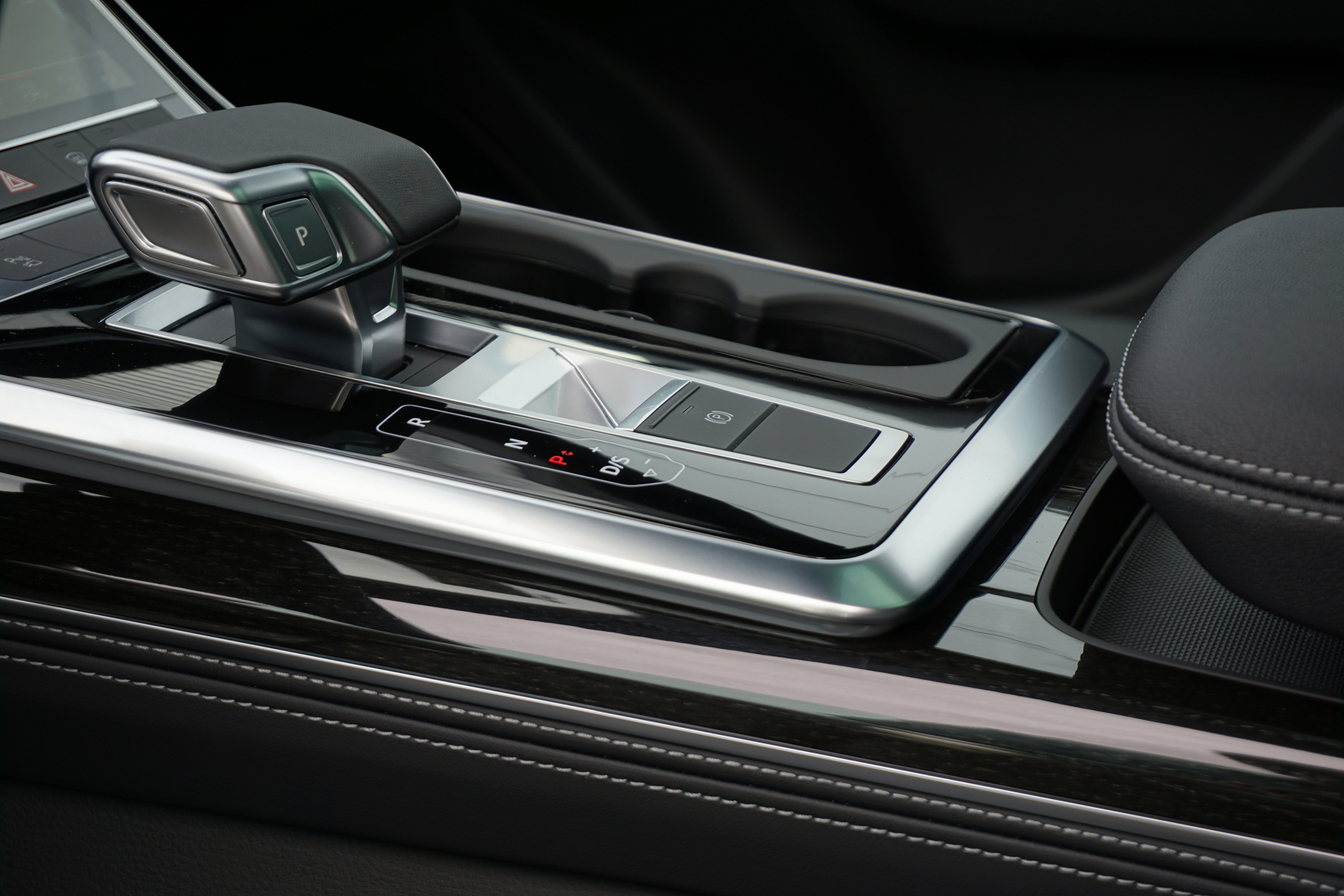 New 2025 Audi Q8 Premium Plus image 17