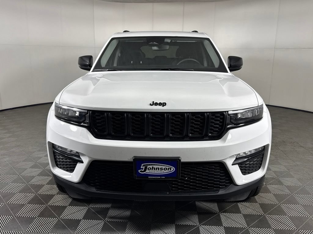 Certified 2023 Jeep Grand Cherokee Limited w/ Black Appearance Package AWD/4WD image 2