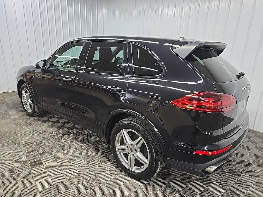 Used 2017 Porsche Cayenne Platinum Edition AWD/4WD image 9