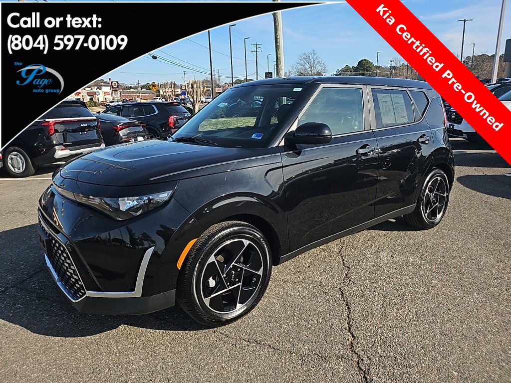 Used 2025 Kia Soul EX image 2