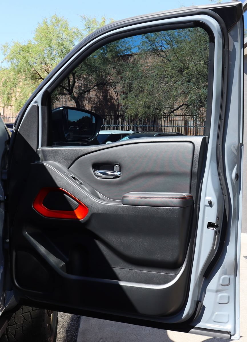 Used 2022 Nissan Frontier Pro-X RWD image 34