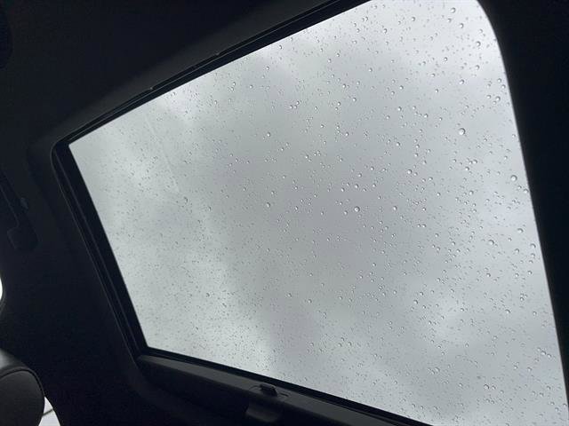 Used 2022 Chevrolet Traverse High Country w/ LPO, Floor Liner Package image 38