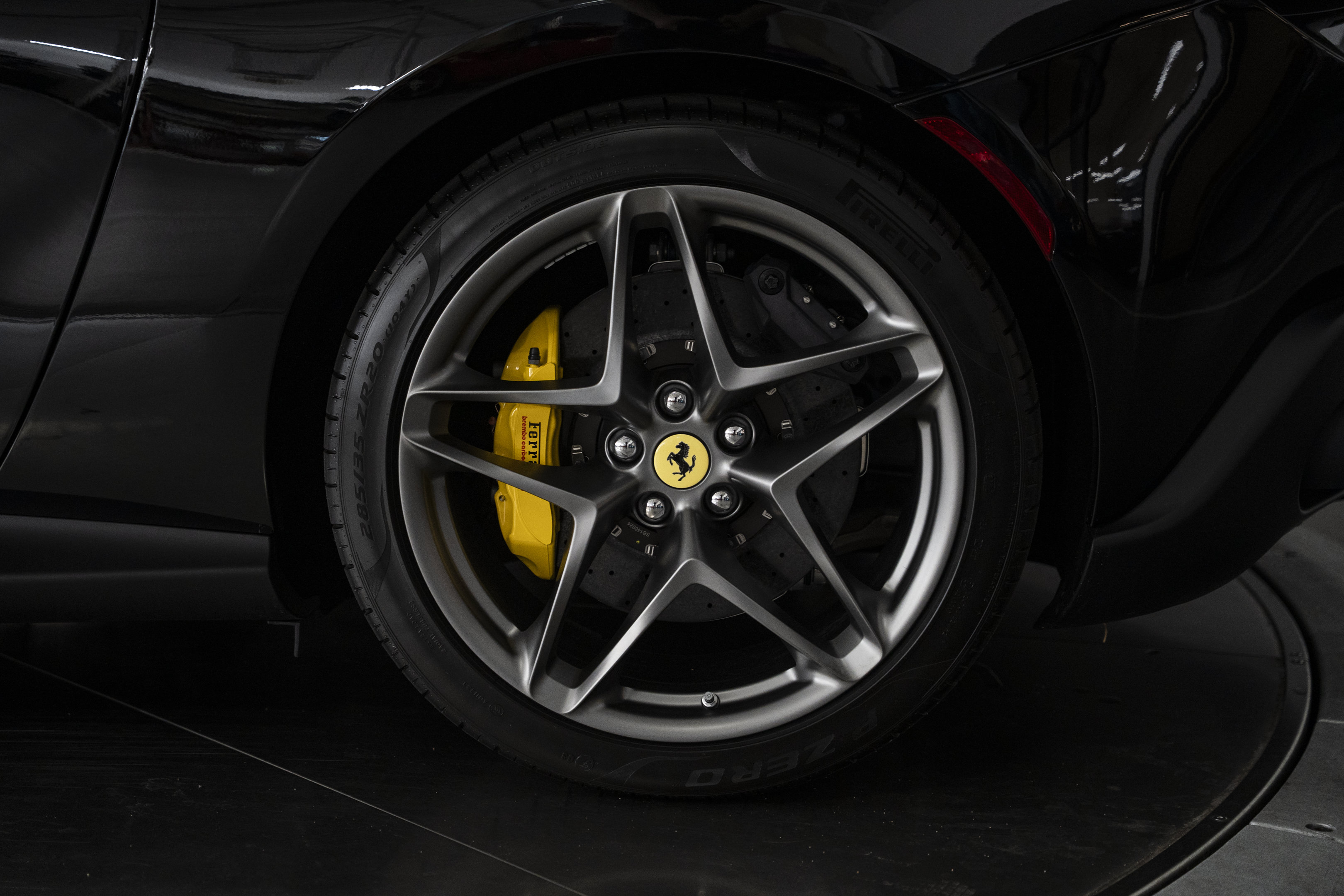 Used 2026 Ferrari Roma Spider RWD image 20