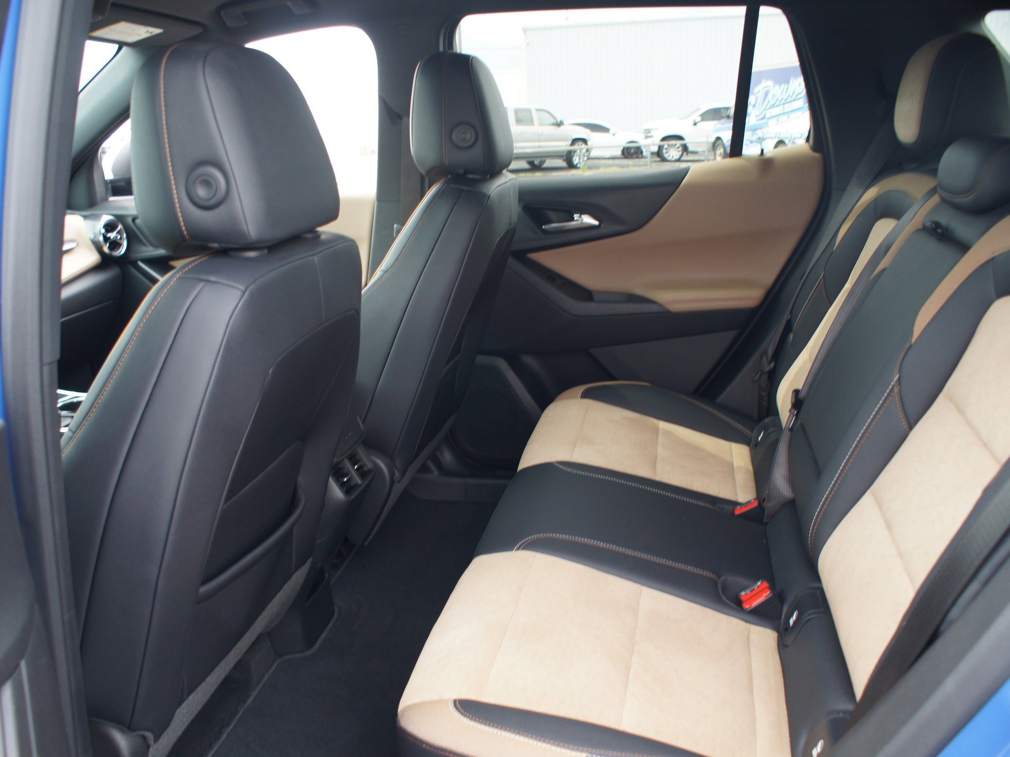 Certified 2025 Chevrolet Equinox ACTIV FWD image 14