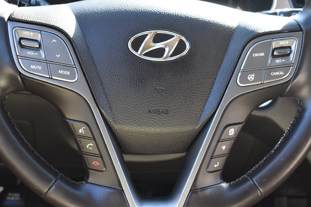 Used 2014 Hyundai Santa Fe Limited AWD/4WD image 17