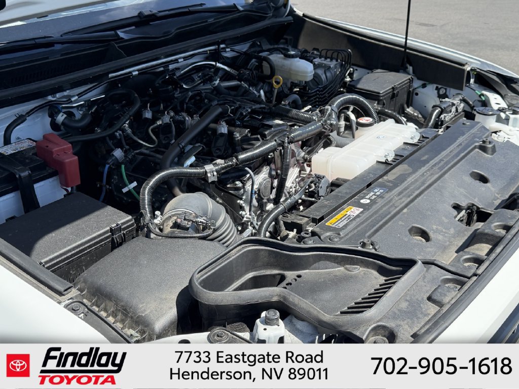 Certified 2025 Toyota 4Runner SR5 AWD/4WD image 31