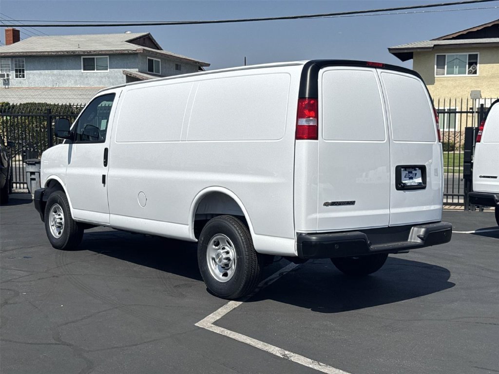 New 2026 Chevrolet Express 2500 w/ Driver Convenience Package RWD image 7