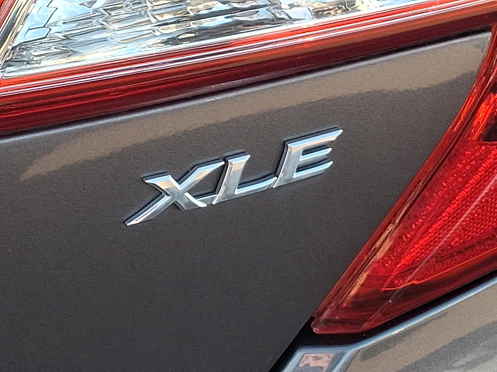 Used 2014 Toyota Camry XLE image 31