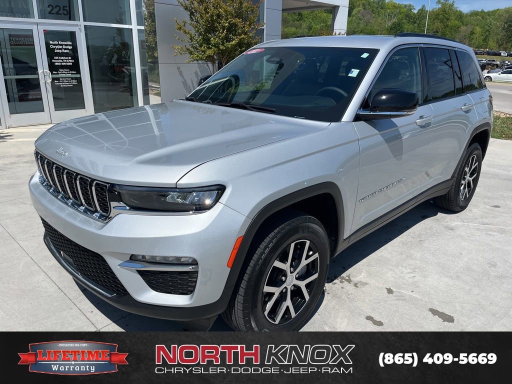 Used 2025 Jeep Grand Cherokee Limited AWD/4WD image 1