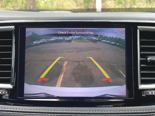 Used 2024 Chrysler Pacifica Limited FWD image 15