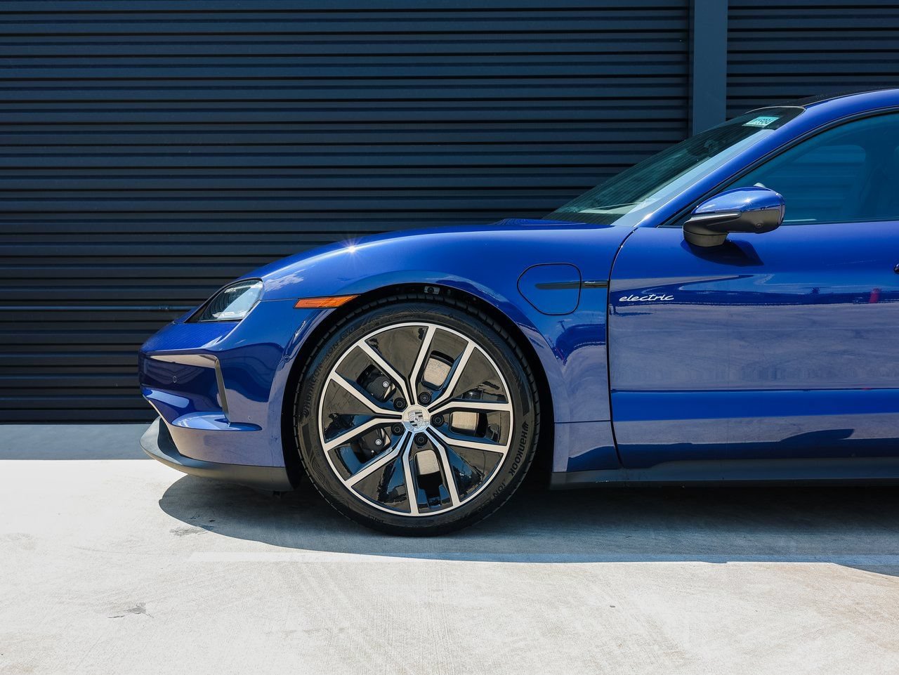 Used 2025 Porsche Taycan AWD/4WD image 11