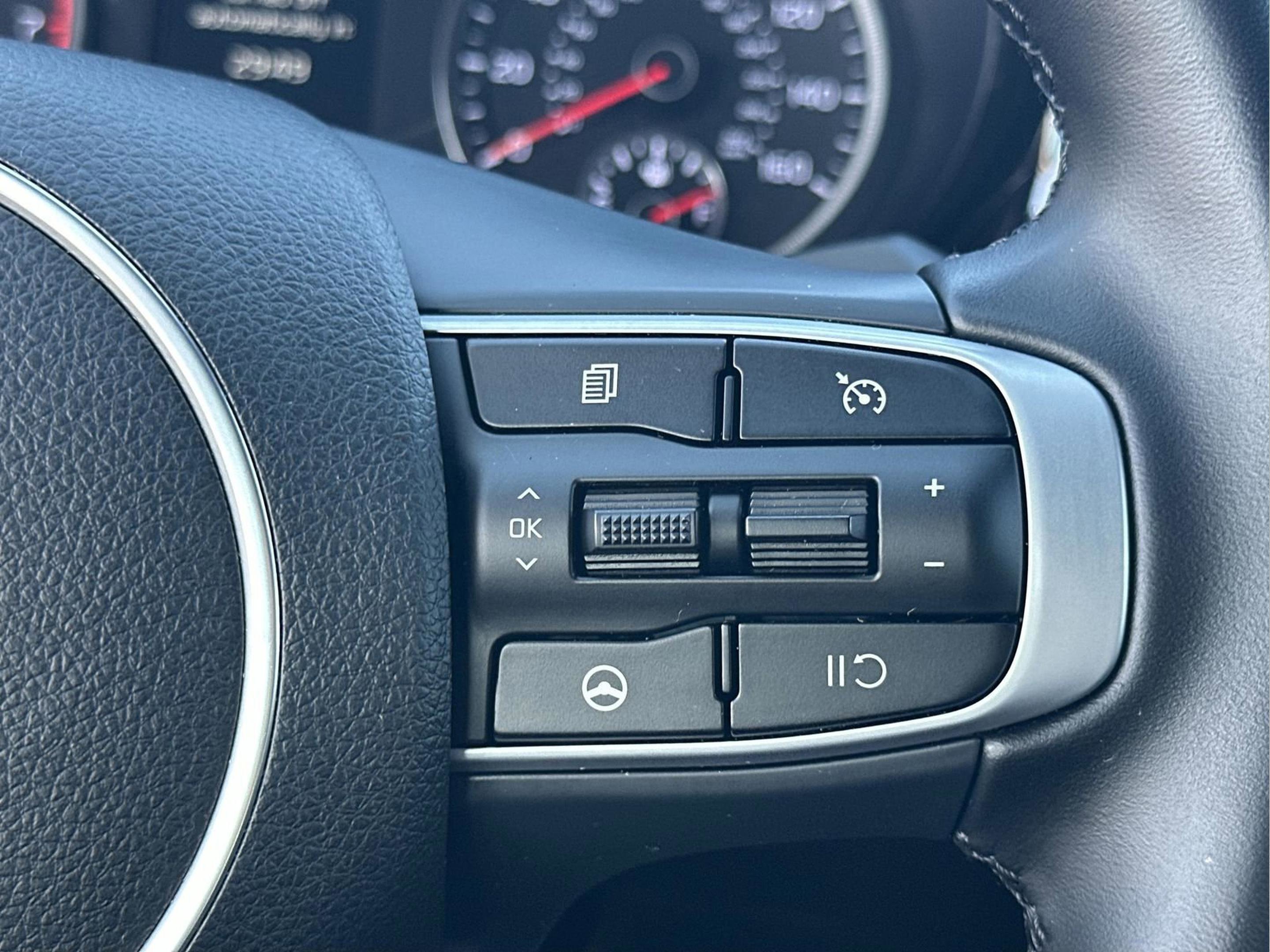 Used 2023 Kia K5 GT-Line image 14