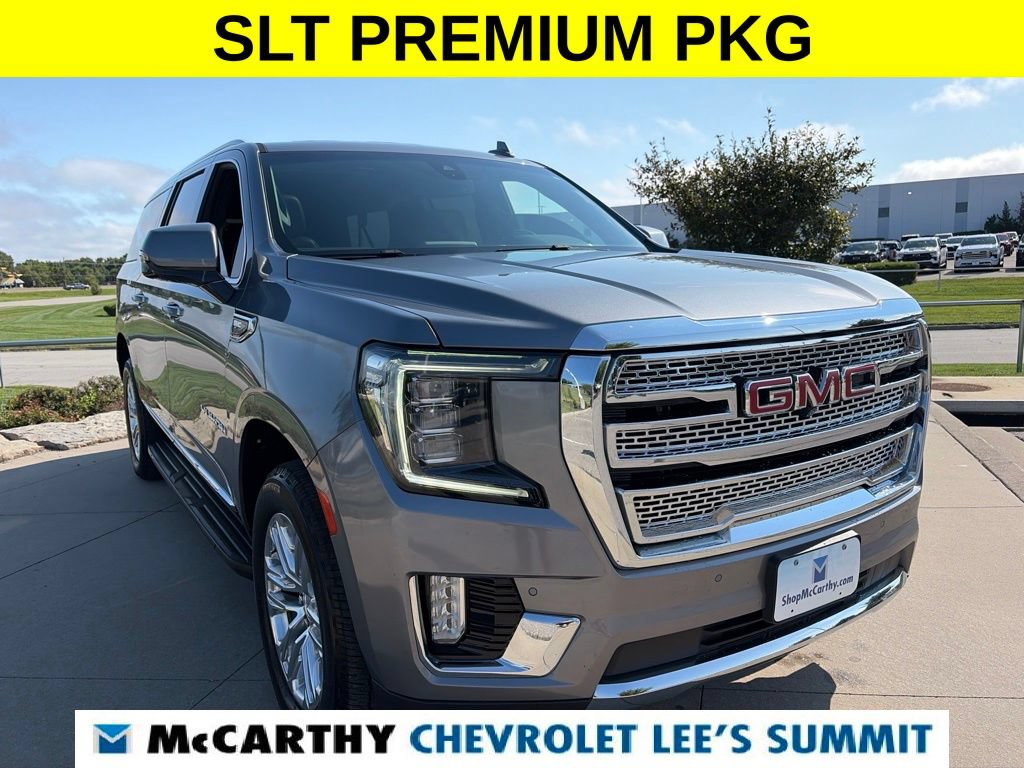 Used 2022 GMC Yukon XL SLT w/ SLT Premium Package AWD/4WD image 2