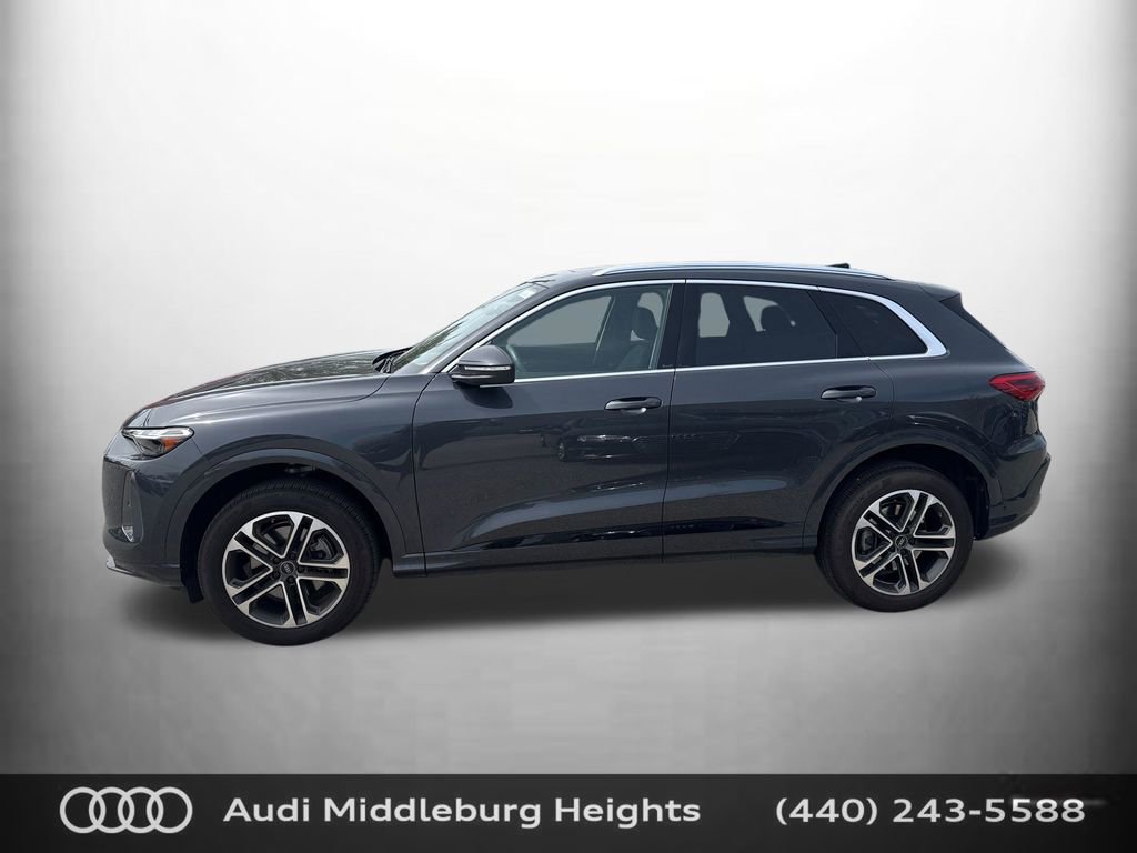 Used 2025 Audi Q5 Premium AWD/4WD image 5