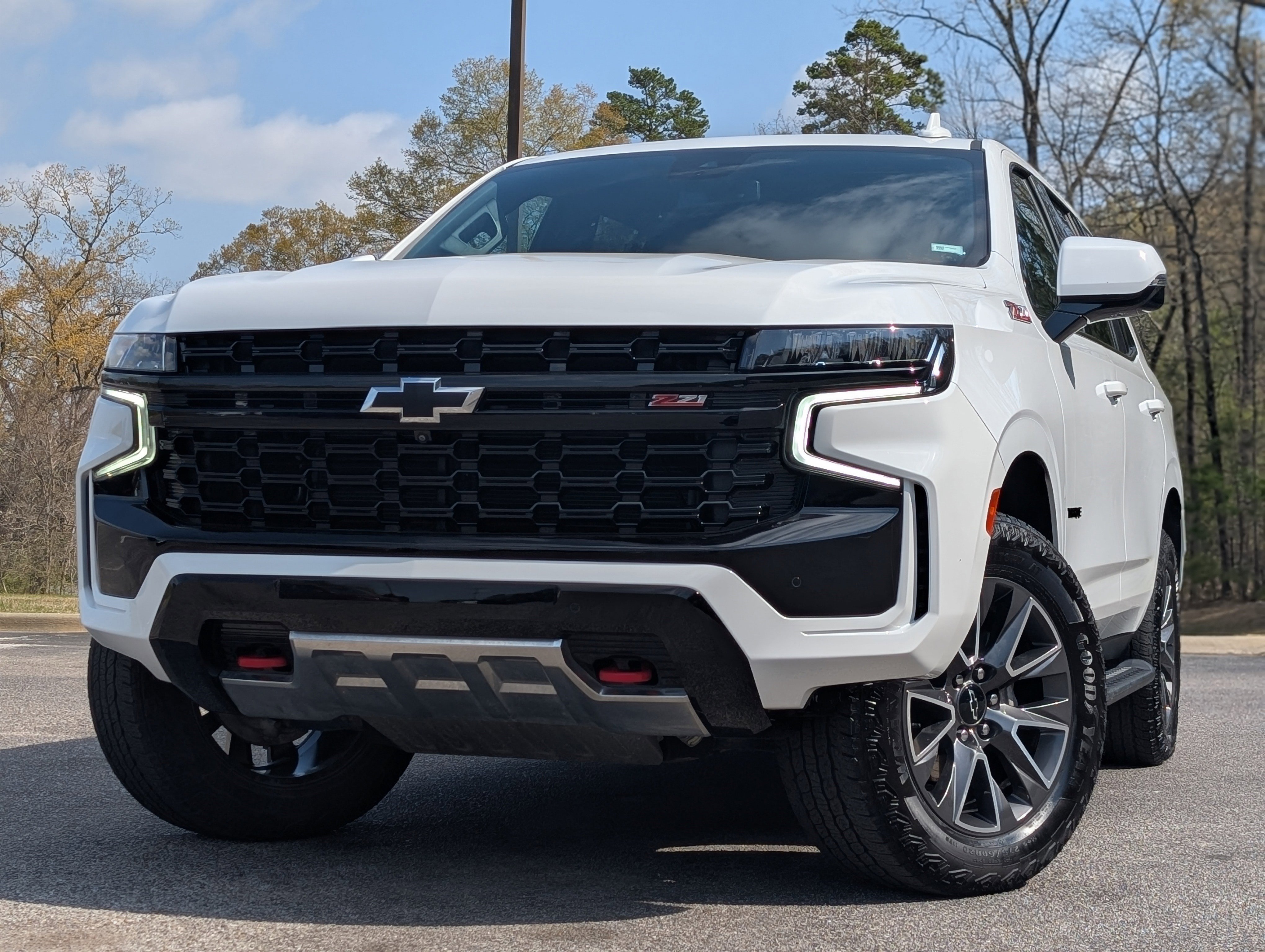 Used 2024 Chevrolet Tahoe Z71 w/ Z71 Off-Road Package AWD/4WD image 4