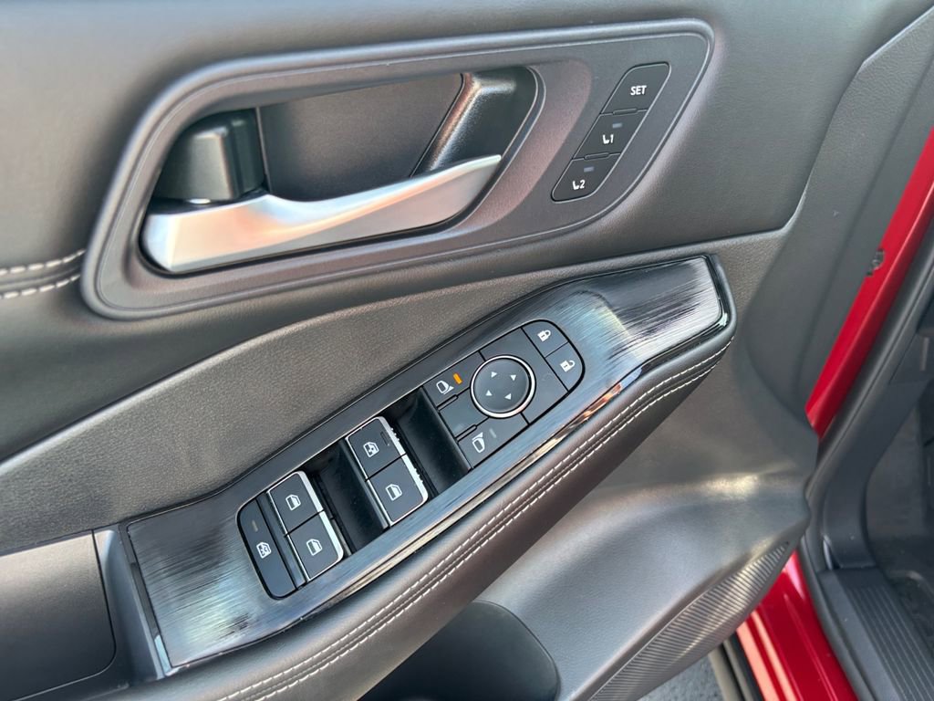 Used 2023 Nissan Rogue SL w/ SL Premium Package image 24