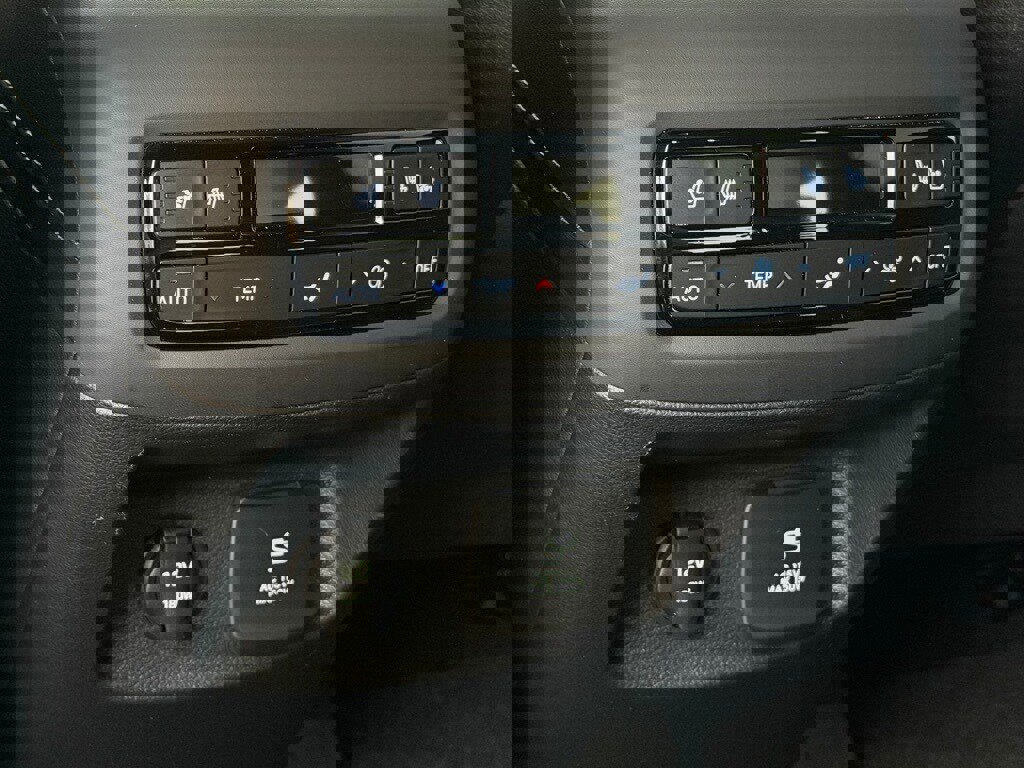 Used 2024 Hyundai Palisade Calligraphy image 8