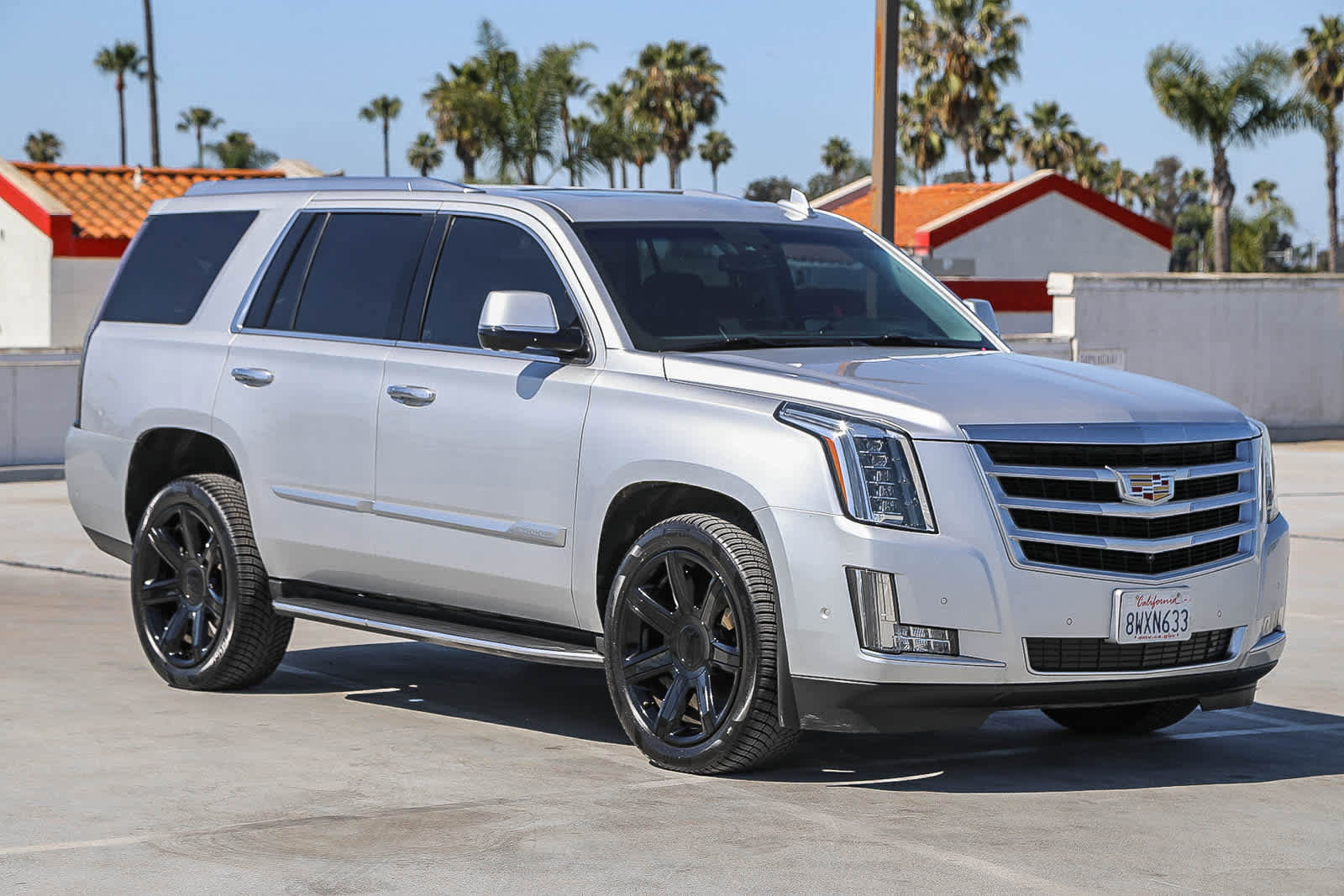 Used 2020 Cadillac Escalade Luxury AWD/4WD image 4