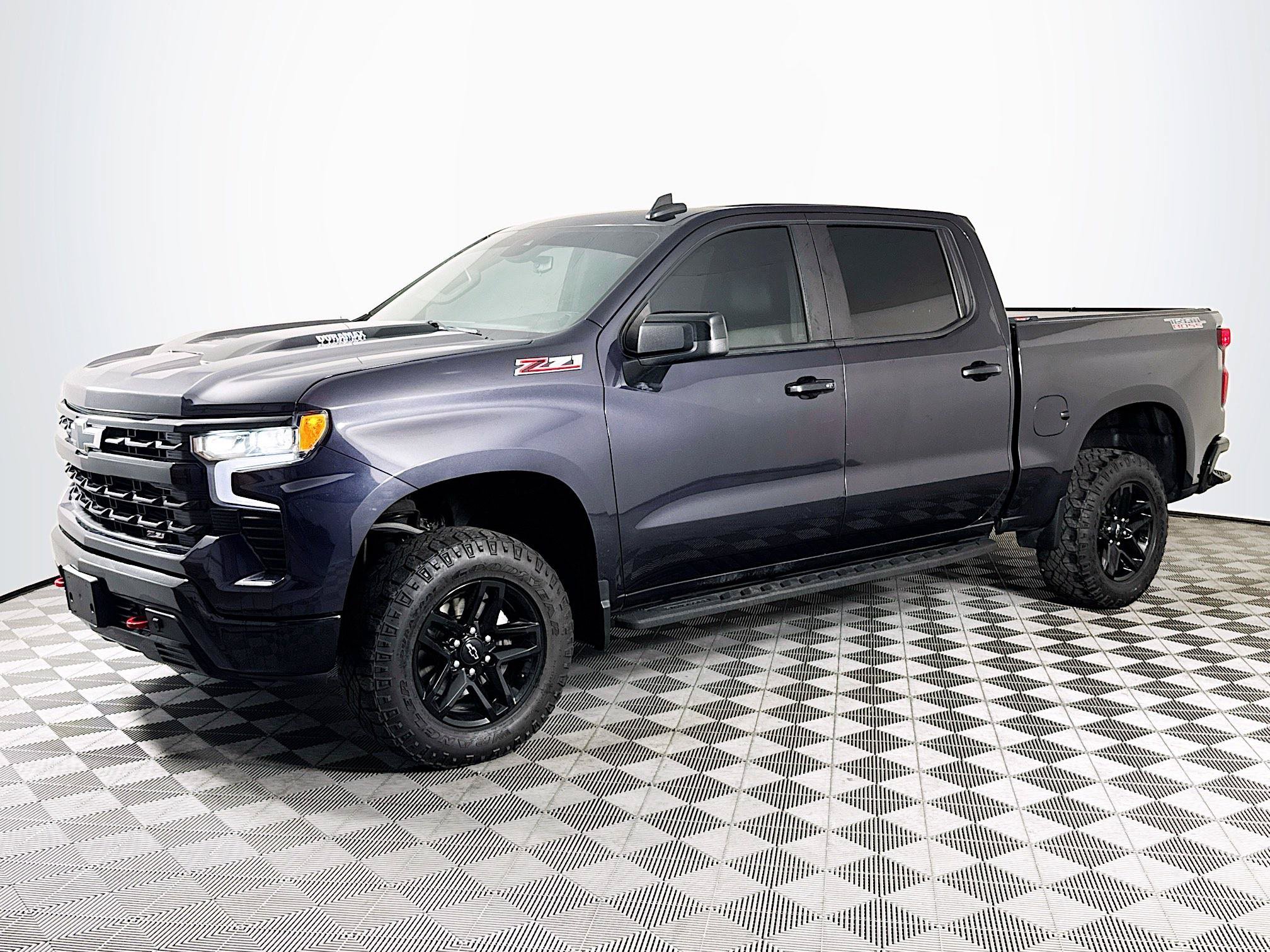 Used 2023 Chevrolet Silverado 1500 LT Trail Boss AWD/4WD image 4