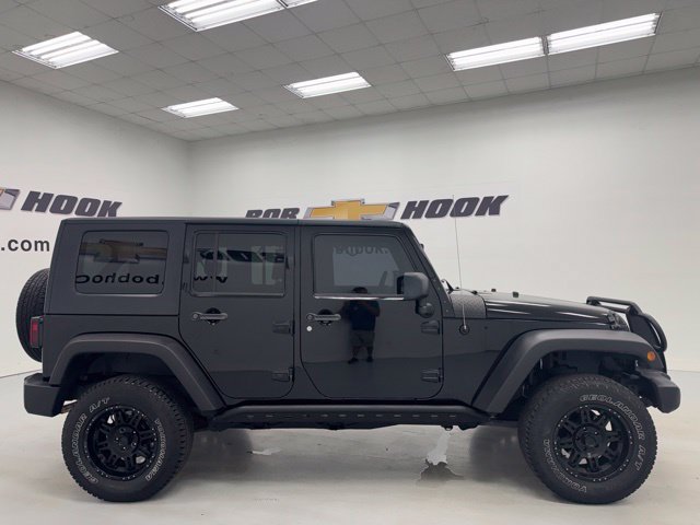 Used 2010 Jeep Wrangler Unlimited Sport AWD/4WD image 4