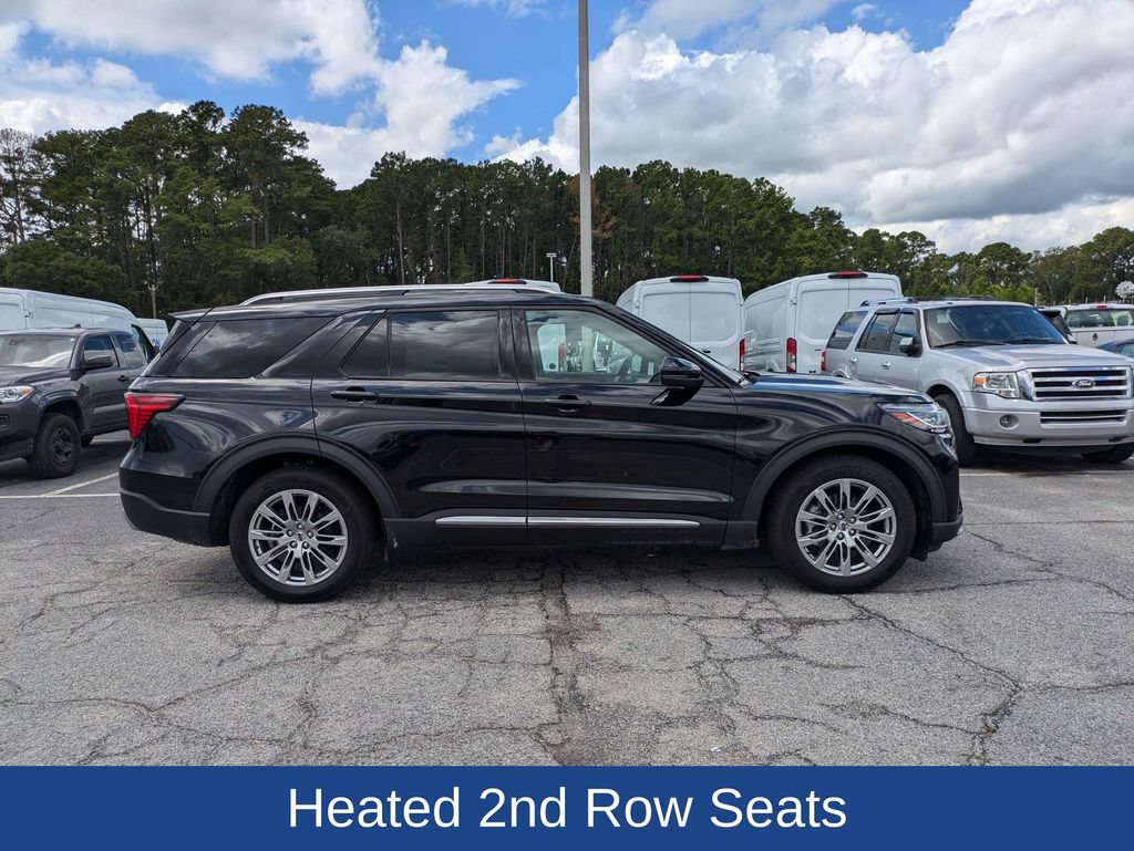 Certified 2026 Ford Explorer Platinum RWD image 3