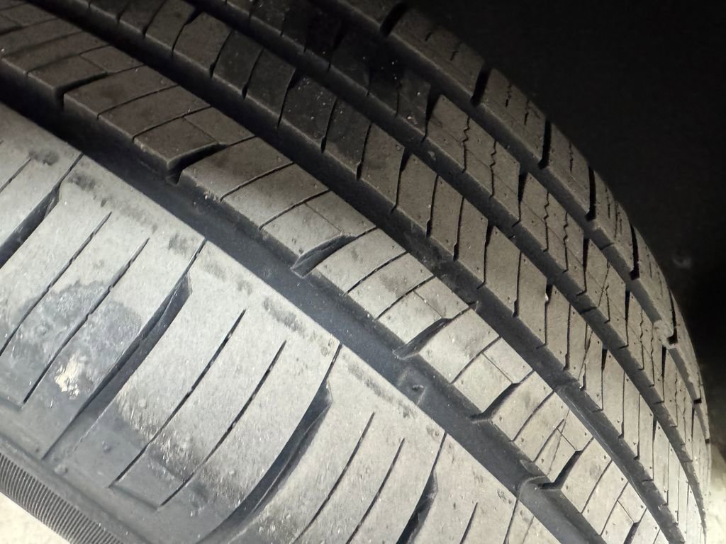 Used 2022 Buick Encore GX Preferred w/ Cold Weather Comfort Package image 28