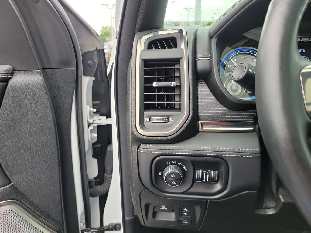 Used 2019 RAM 1500 Limited AWD/4WD image 22