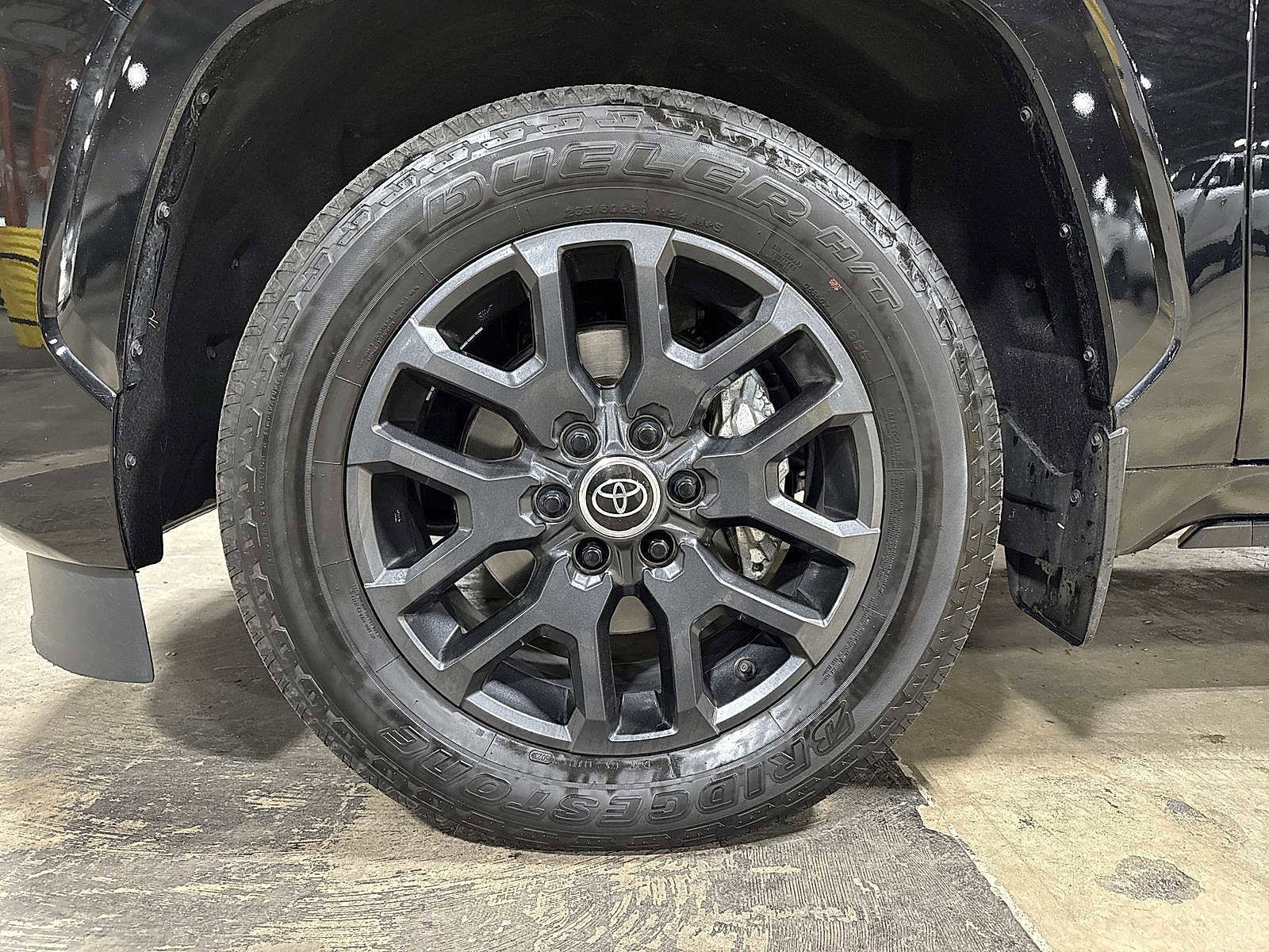 Used 2024 Toyota Sequoia Platinum image 10