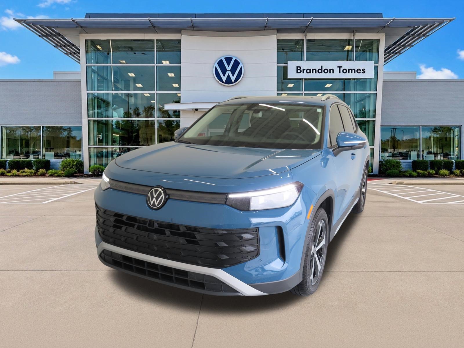 New 2026 Volkswagen Tiguan SE FWD image 8