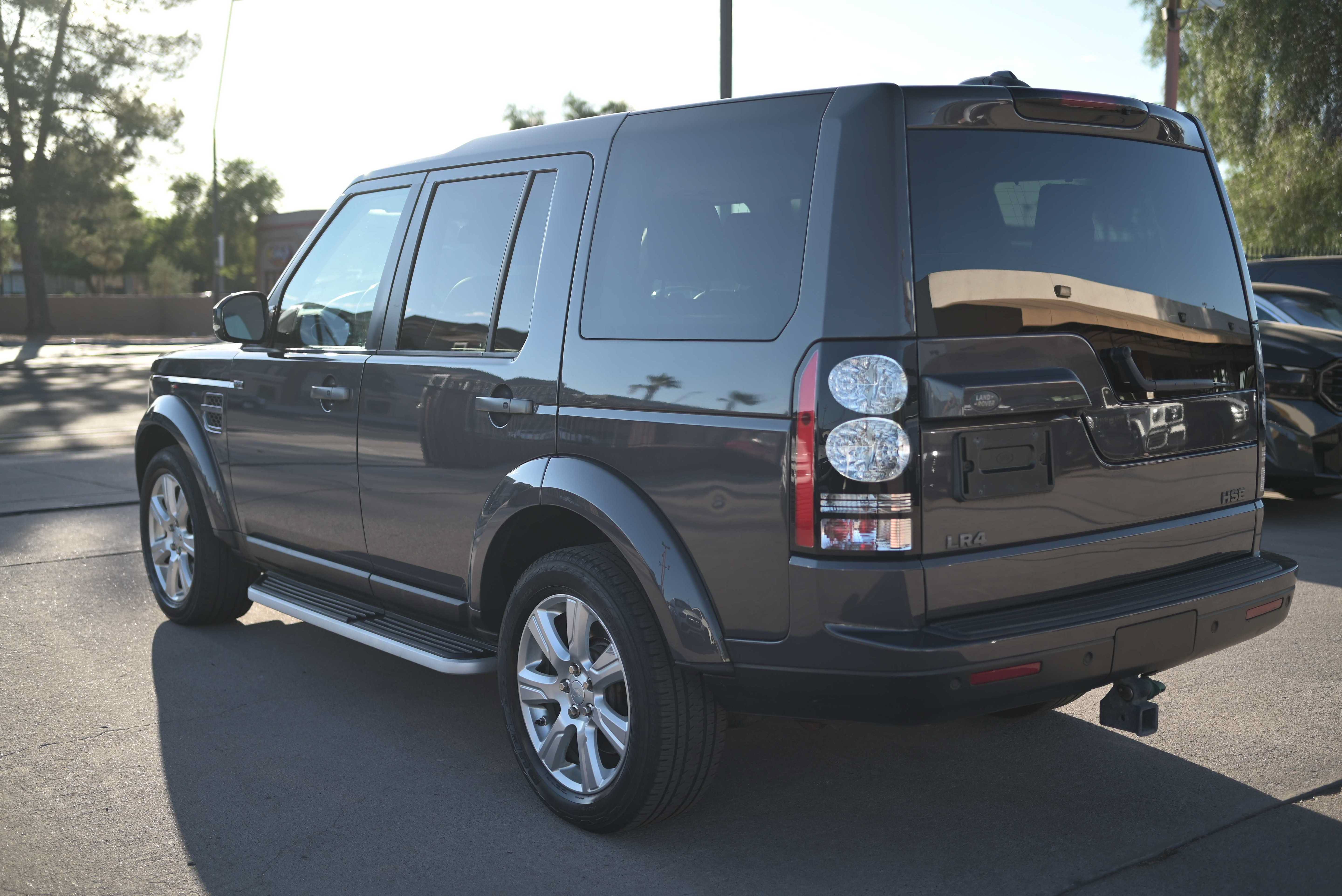 Used 2016 Land Rover LR4 HSE AWD/4WD image 7