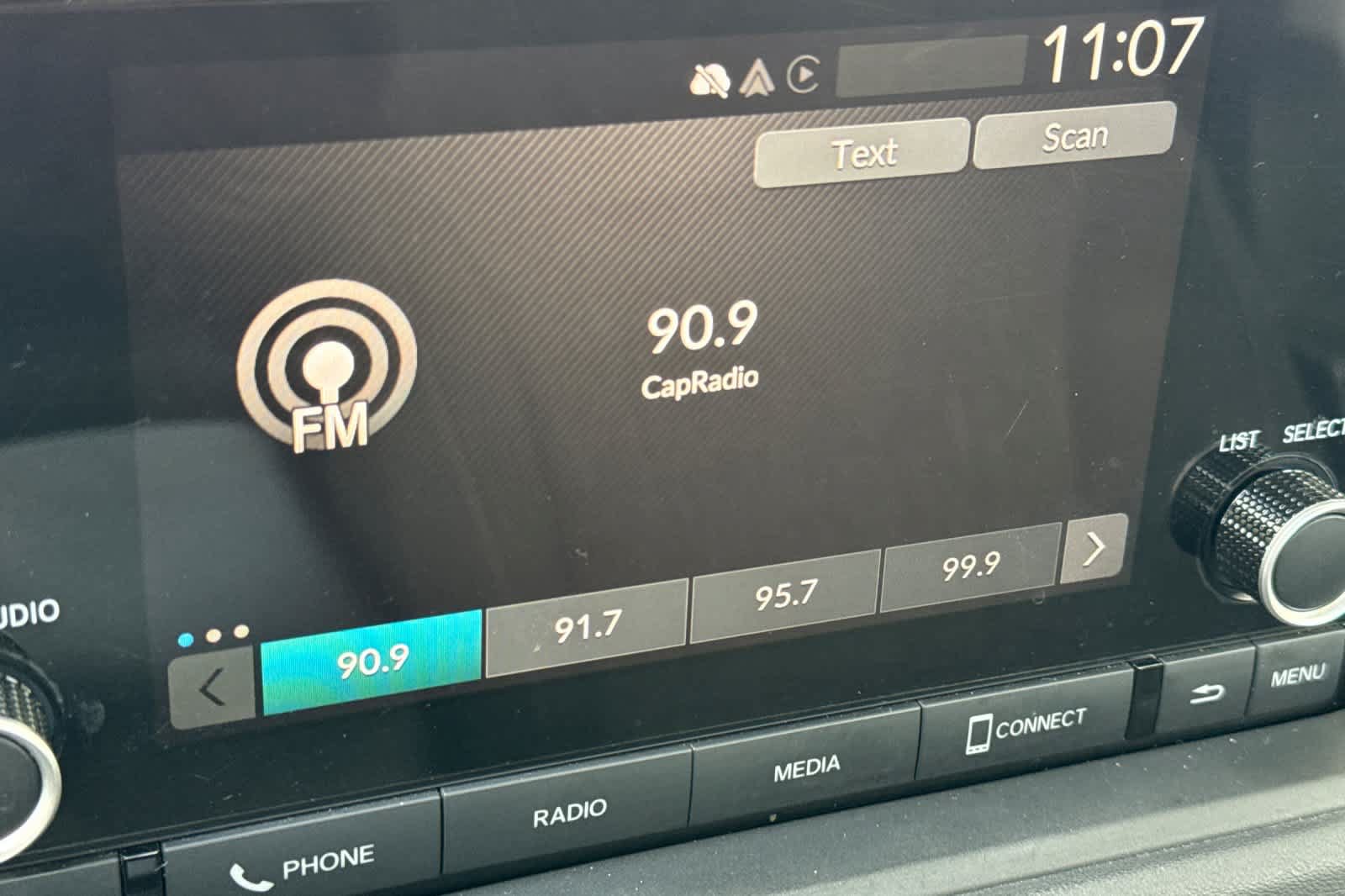 Used 2023 Honda Accord EX image 17
