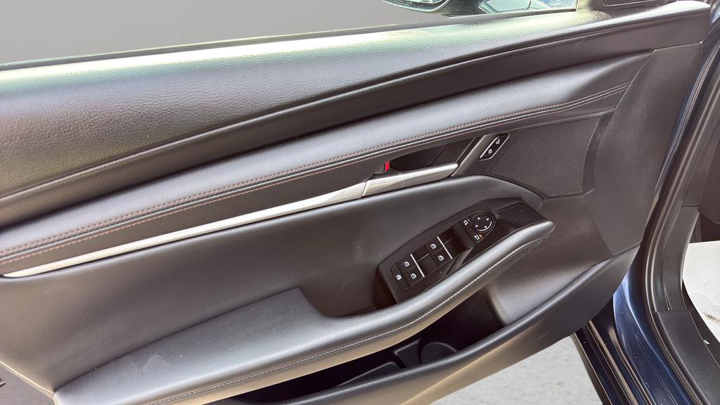 Used 2024 MAZDA MAZDA3 s image 10