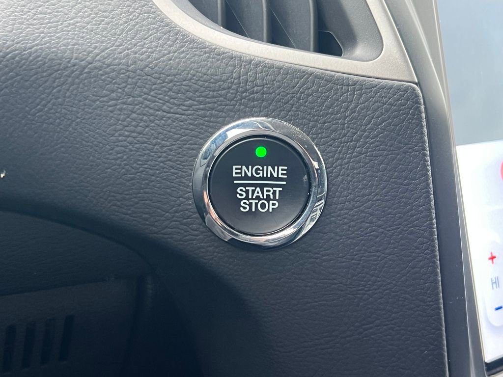 Used 2022 Ford Edge SEL w/ Sport Appearance Package image 30