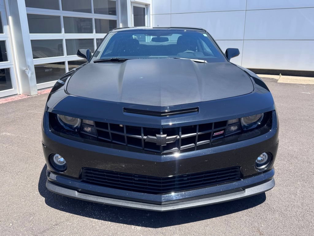 Used 2013 Chevrolet Camaro SS w/ SS Performance Package RWD image 8