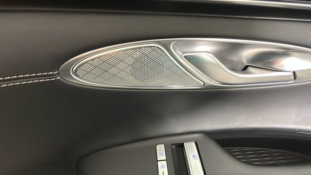 Used 2025 Genesis GV70 2.5T AWD/4WD image 32