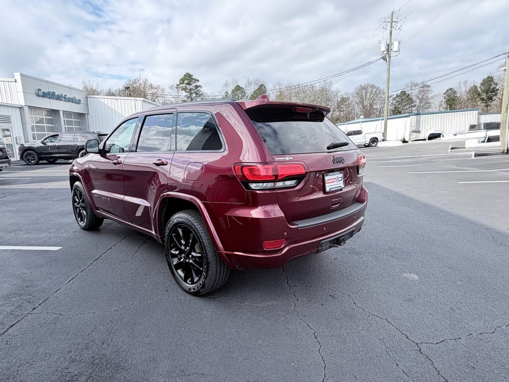 Used 2021 Jeep Grand Cherokee Laredo X image 4