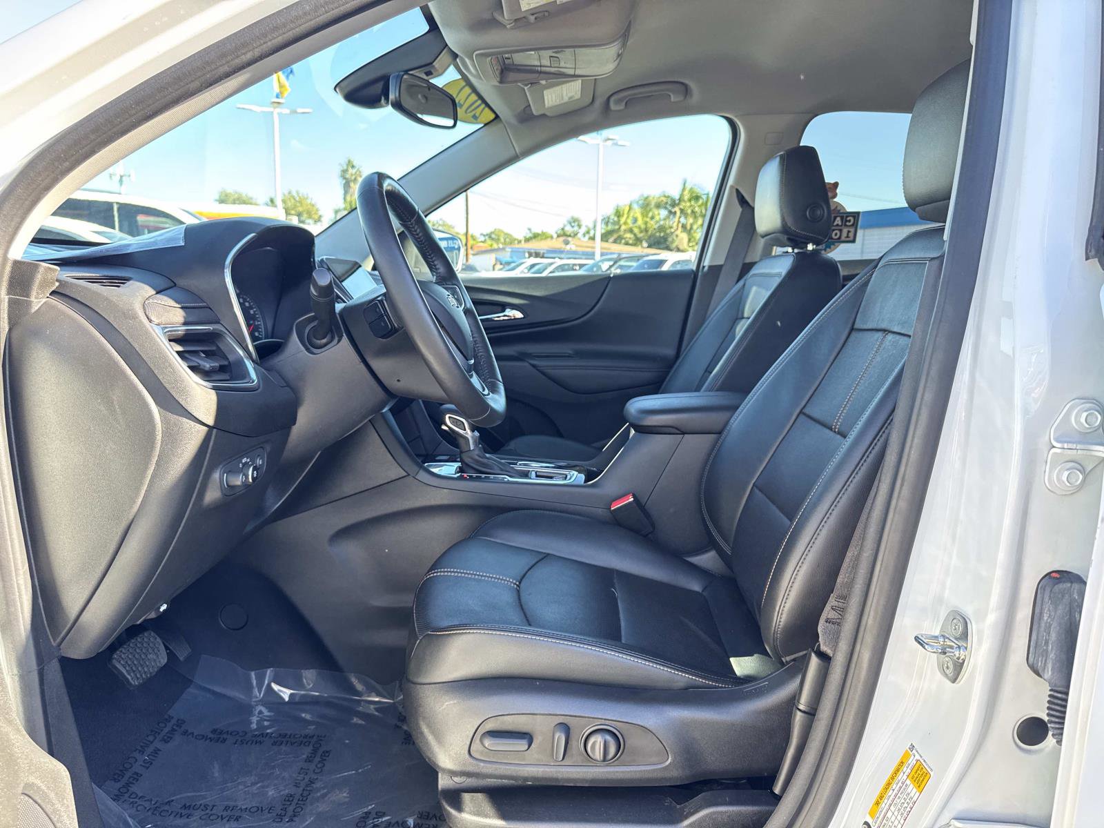 Used 2022 Chevrolet Equinox Premier image 19