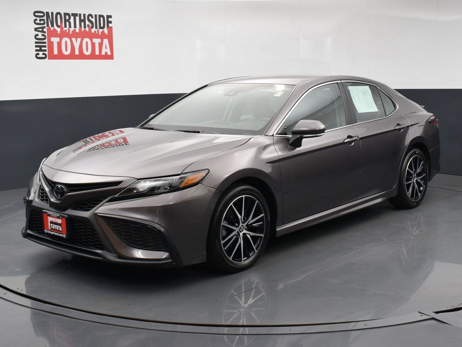 Used 2023 Toyota Camry SE AWD/4WD image 8