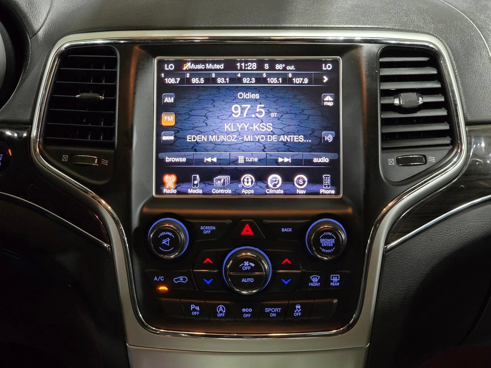 Used 2016 Jeep Grand Cherokee High Altitude AWD/4WD image 26