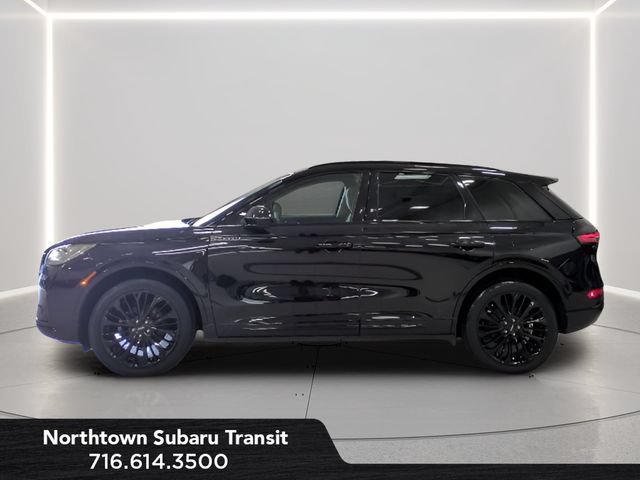 Used 2025 Lincoln Corsair Reserve w/ Equipment Group 202A AWD/4WD image 2