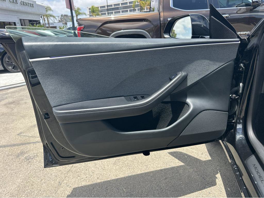 Used 2025 Tesla Model 3 Long Range RWD image 15