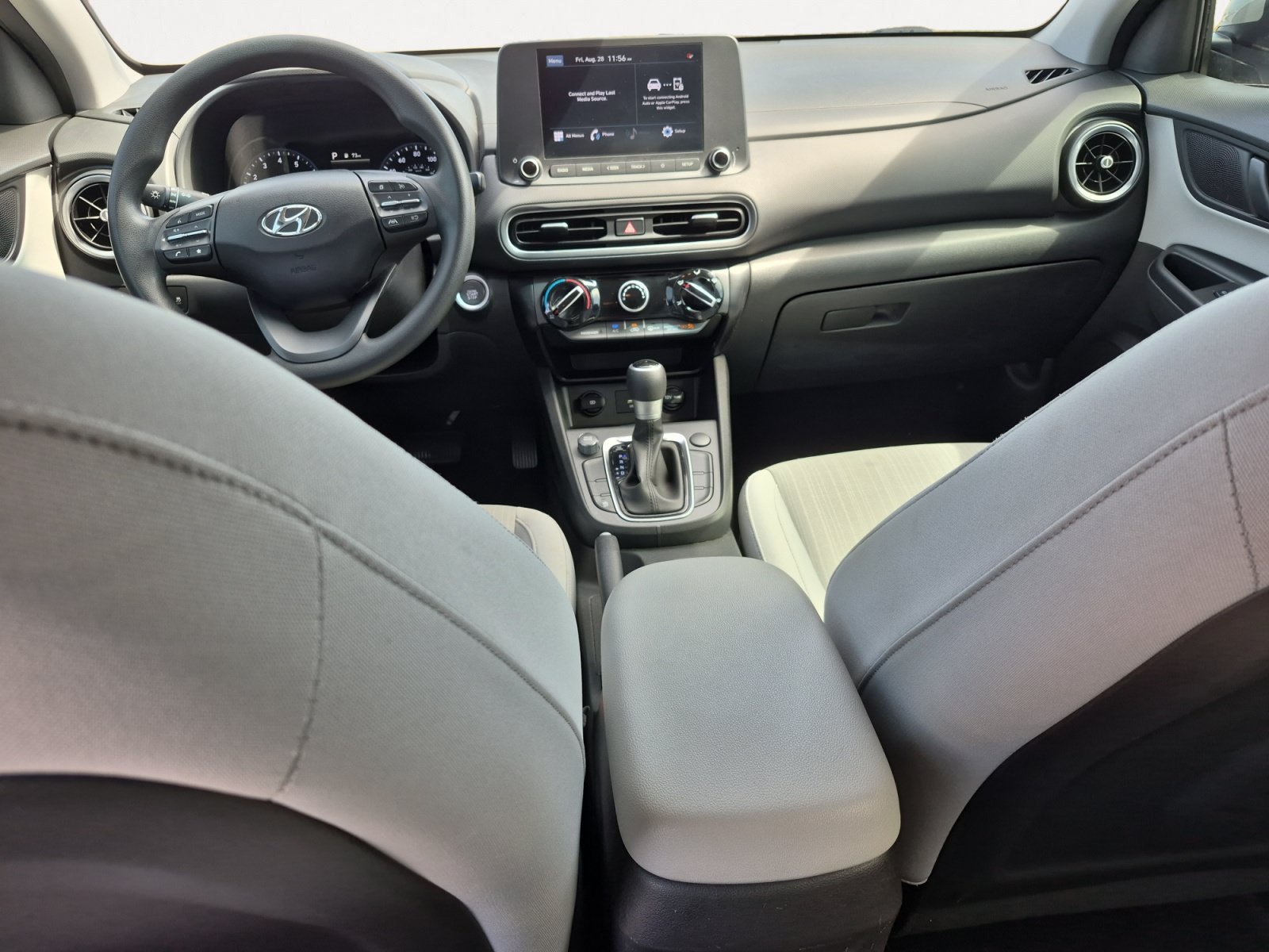 Used 2022 Hyundai Kona SEL w/ Cargo Package FWD image 3