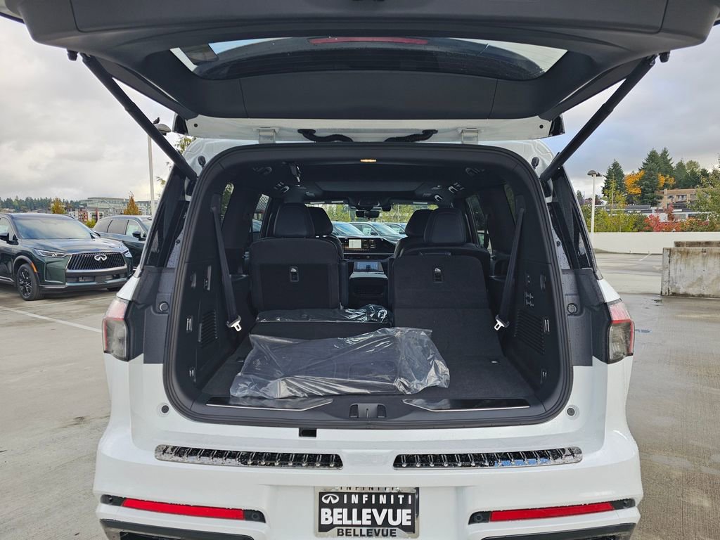 New 2026 INFINITI QX80 4WD image 16