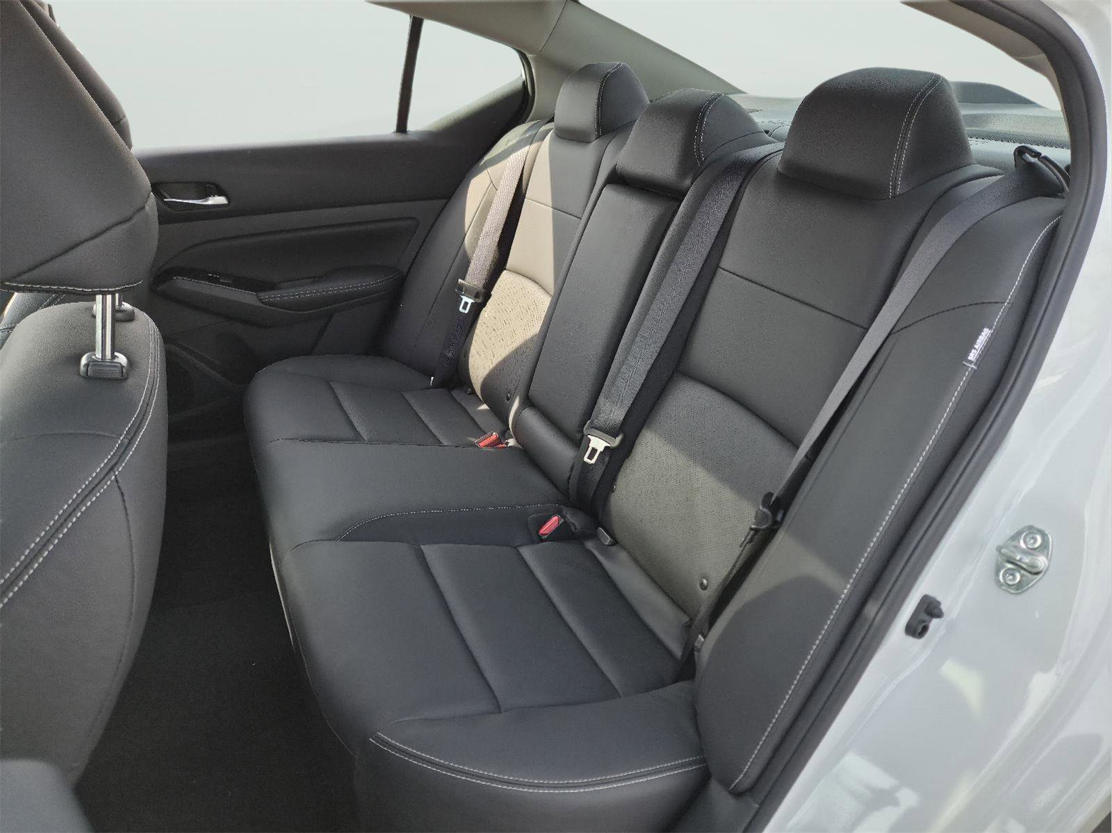 New 2025 Nissan Altima 2.5 SL image 11