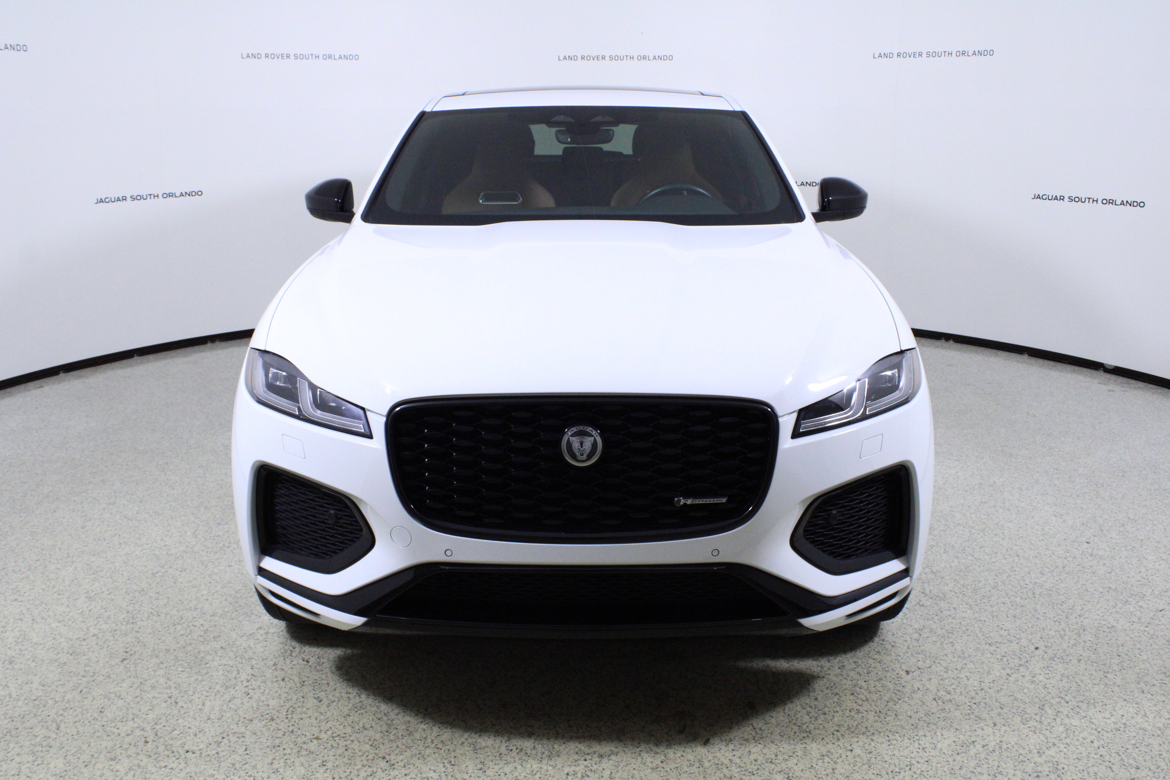 Certified 2025 Jaguar F-PACE R-Dynamic S AWD/4WD image 2